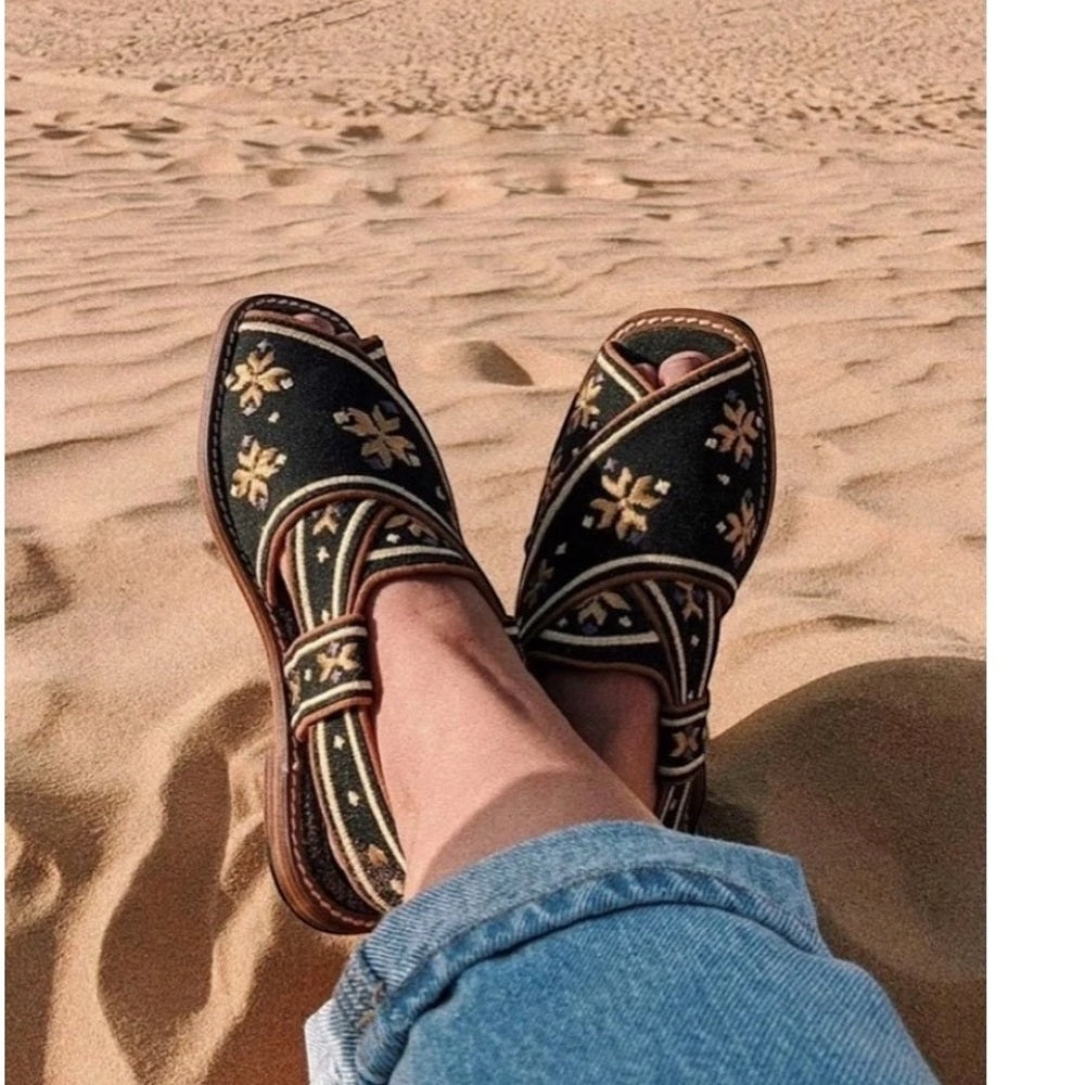 Caplait The Swati – Black And Gold Size 36/ Size 6