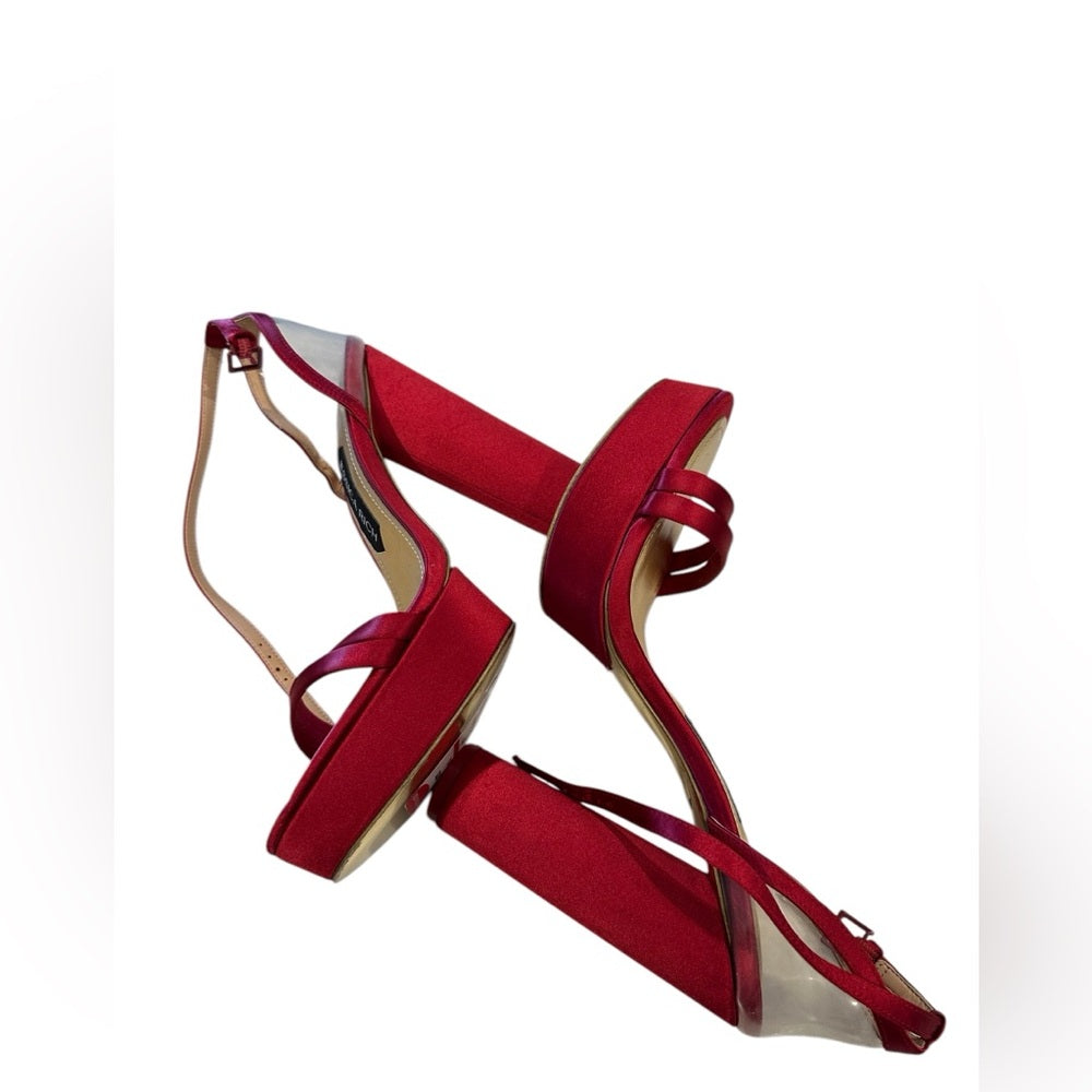 Jessica Rich Red and Gold Strappy Platform Heels Sz 39/ US 9