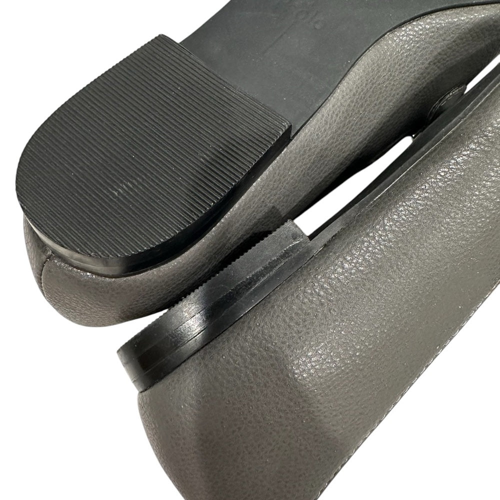 Women's Linea Paolo Mabel-L Pointed Toe Loafer  w/Goldtone Links Stone Sz 4.5M