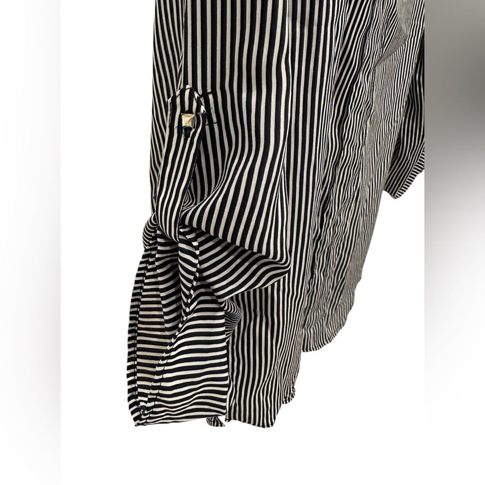 Zara Black and White Relaxed Buttoned Blouse Stripes Size M