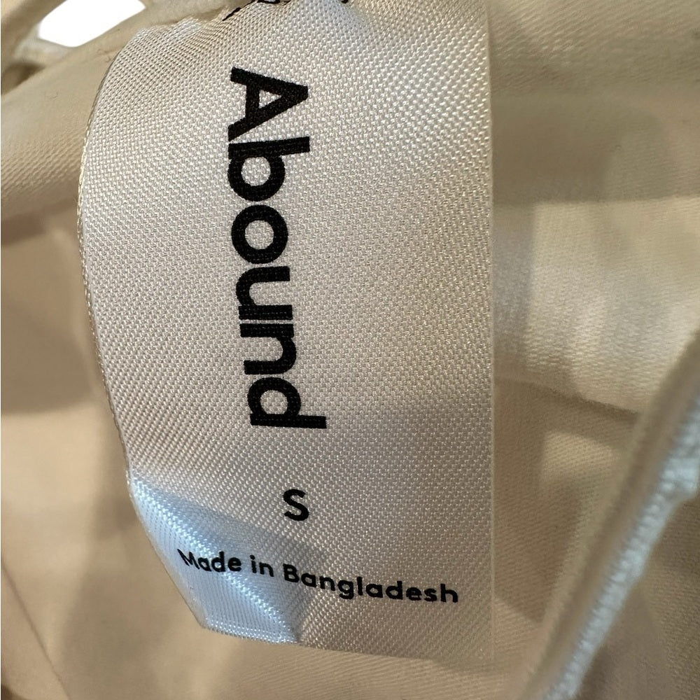 Abound White Fitted Crop Camisole Size S